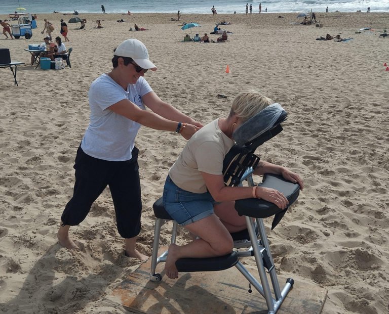 Massage bien-être et solidarité : une chaîne qui dure depuis près de 20 ans - FFMBE